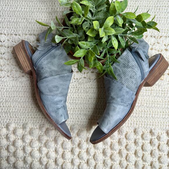 SOFFT Women's Size 8.5 NATALIA Leather Sandal Shoes Slate Blue Gray Bohemian - Picture 10 of 15